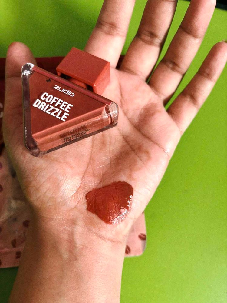 Zudio Coffee Drizzle Lipstick