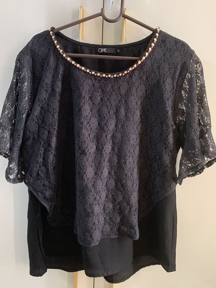 FREEBIE ON BLACK LACE TOP