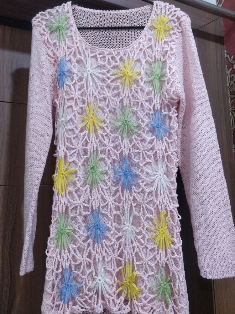 Stylish Pink Woolen Top For Winters