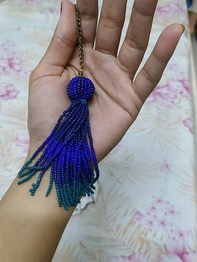 Long Chain With Pendant