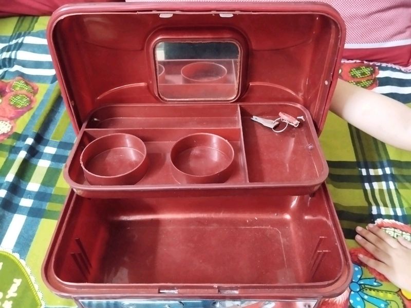 Vanity Box