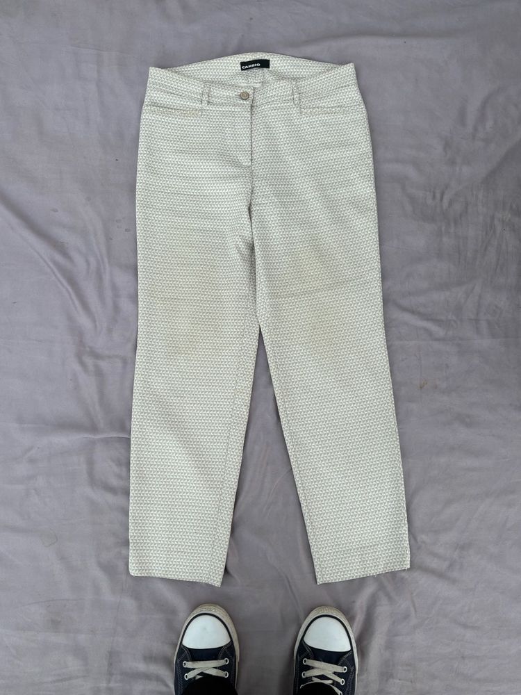 Chic Patterned Cropped Trousers