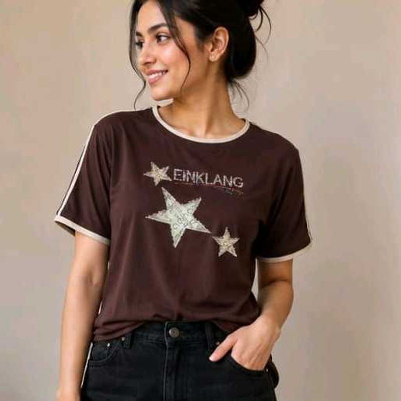 Einklang Star Graphic T-Shirt