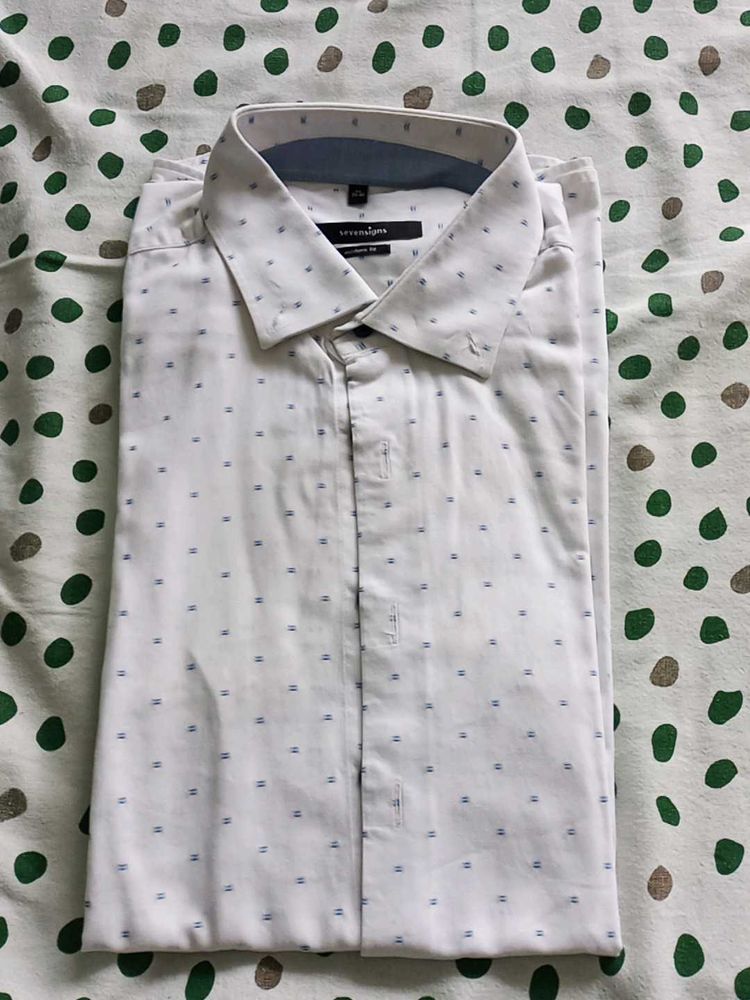 Sevensigns Dress Shirt - White w/ Blue Dots