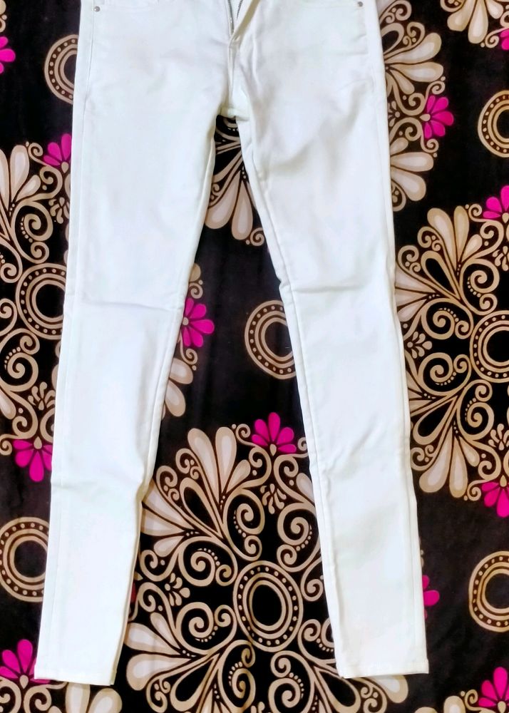 New Brand White Color Jeans