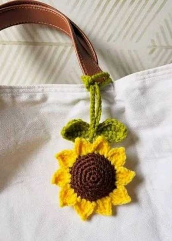 Crochet Bag Charm 🌼