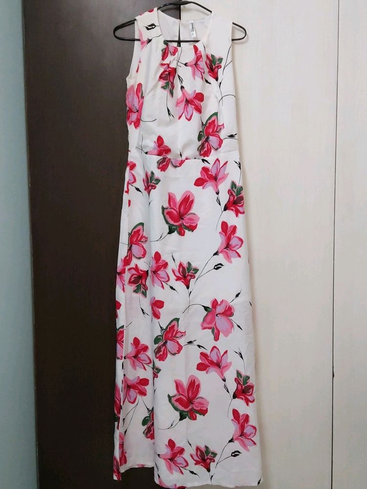 💢SALE💢 White Gown