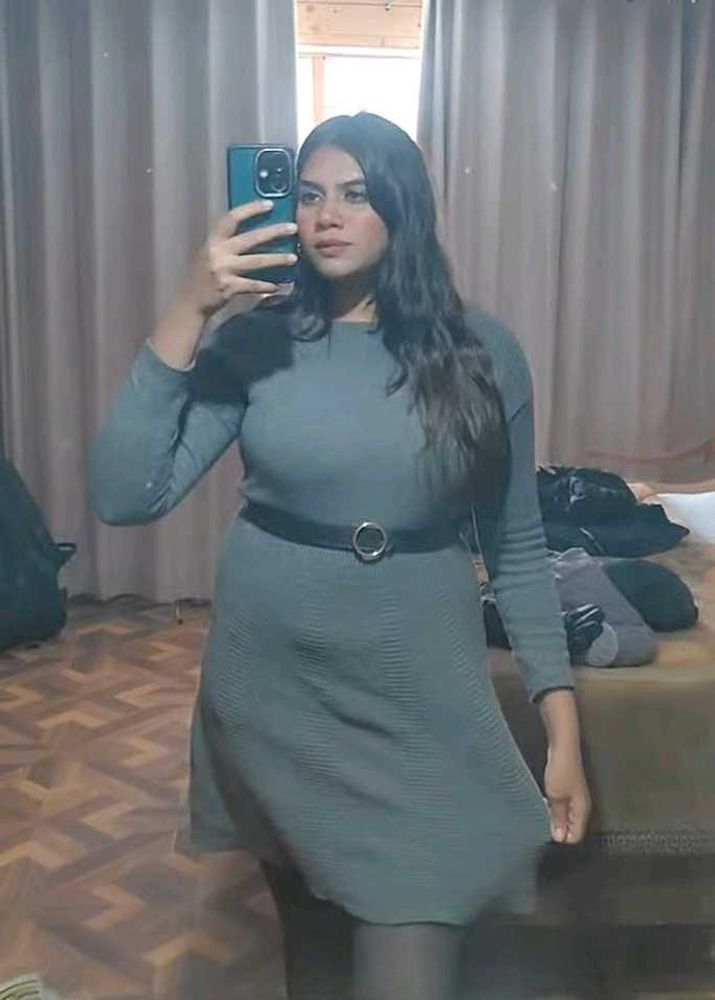 Elegant Grey Knit Dress