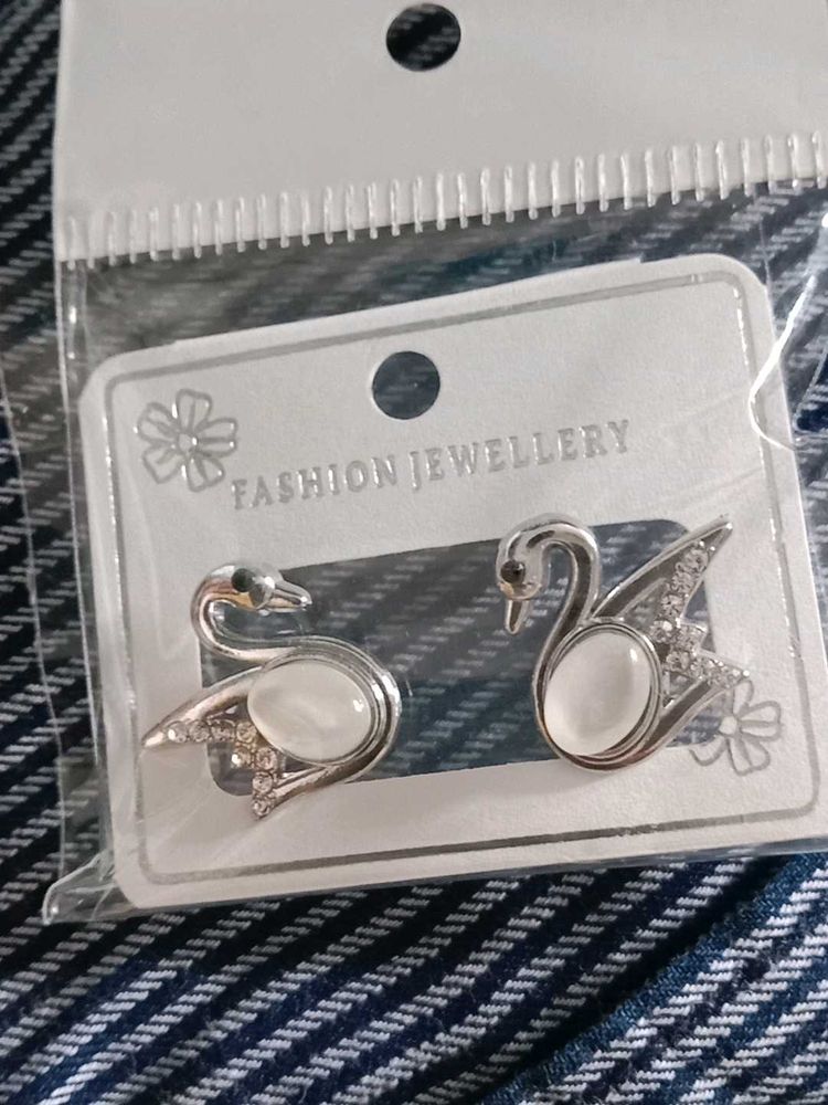 Elegant Swan Earrings