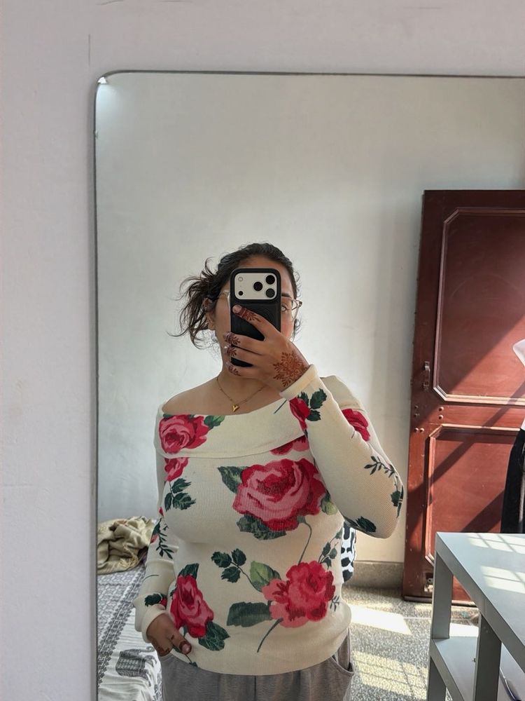Cream Rose Print Off-Shoulder Top