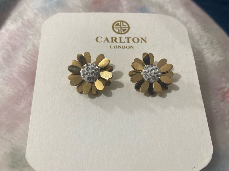 Carlton London Flower Earrings ‼️Offer price drop
