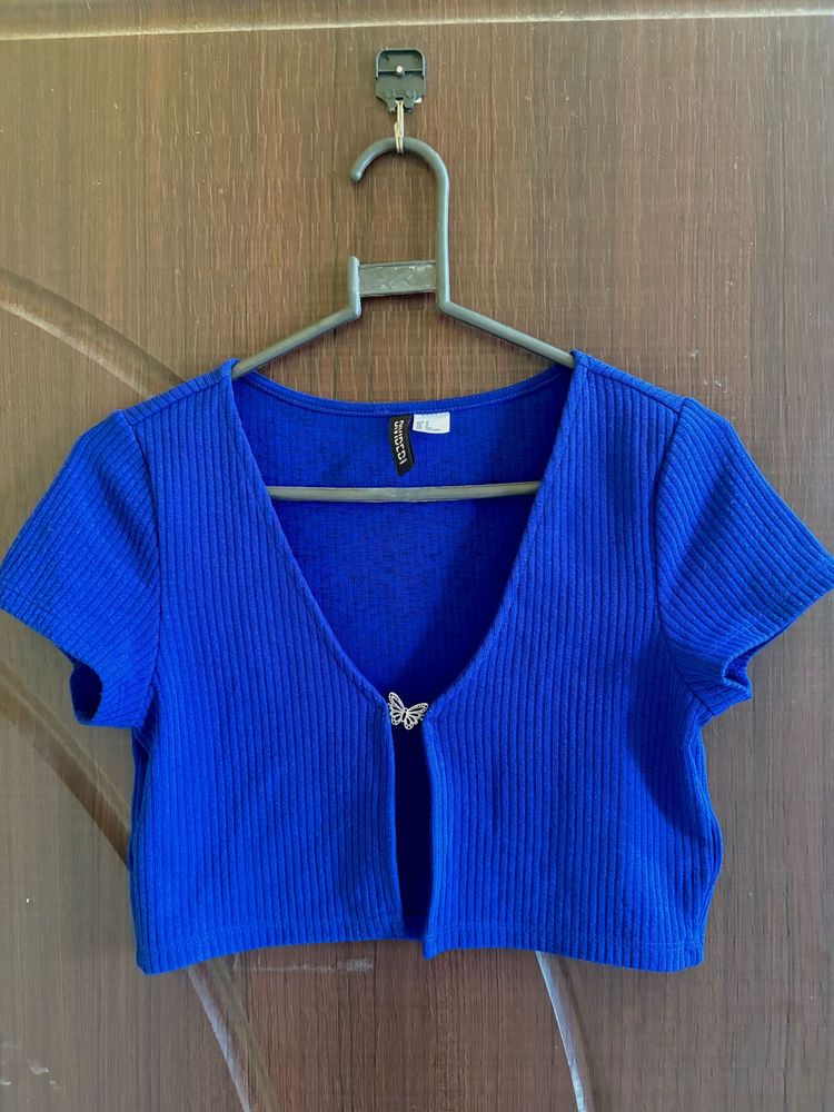 Blue Ribbed Cropped Cardigan with Butterfly Clasp