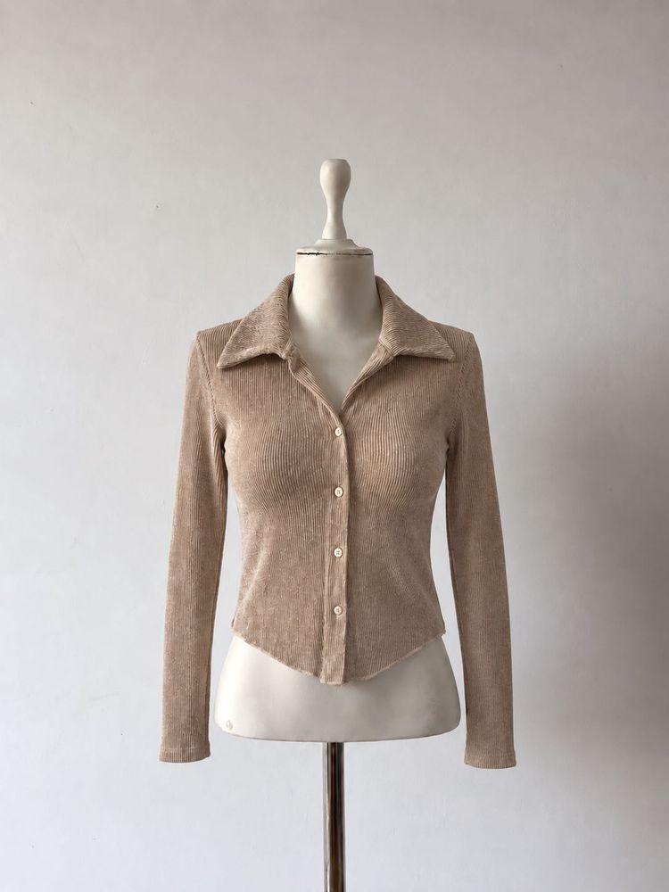 Ribbed Collared Button-Up Top