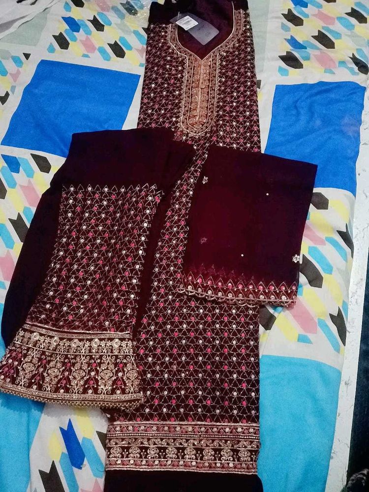 Elegant Embroidered Kurta Set