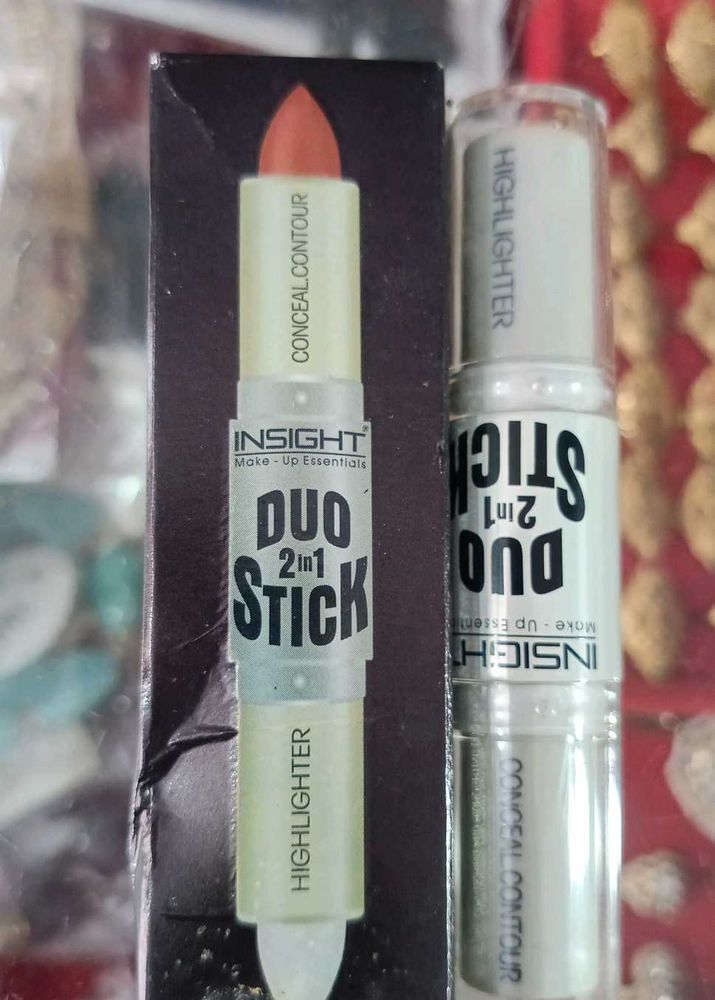 Insight Duo Stick 2-in-1 Conceal &amp; Highlight