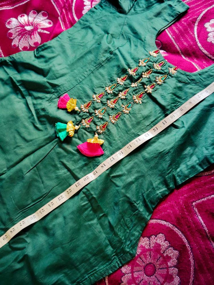 Elegant Emerald Green Kurti