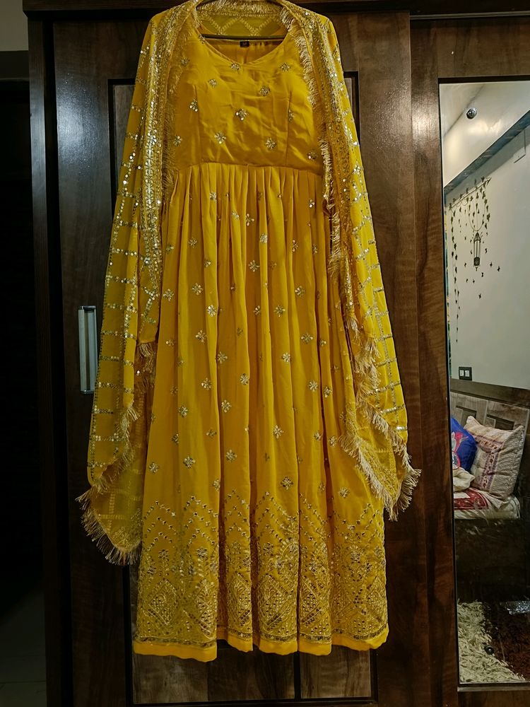 DESIGNER SPECIAL GOWN FOR FESTIVAL