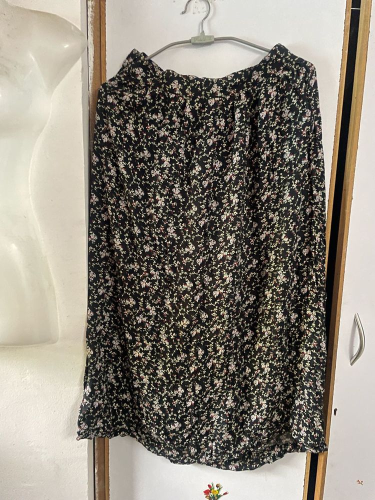H&amp;M MAXI SKIRT