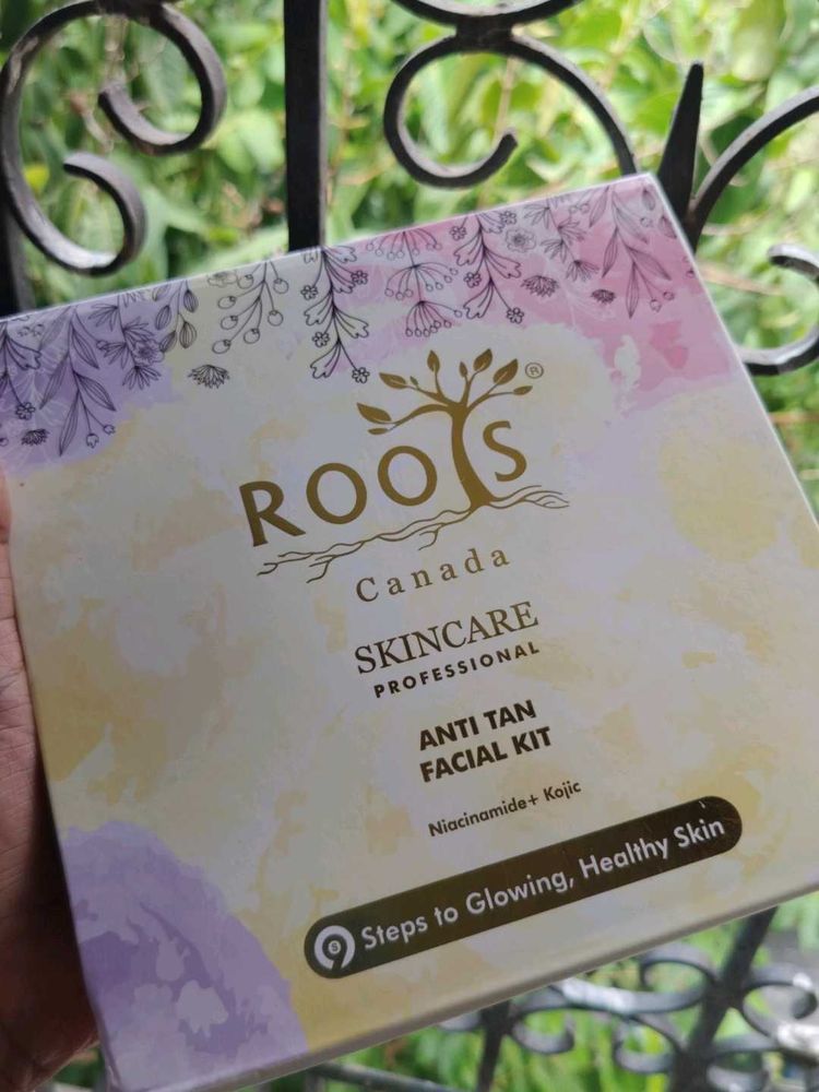 Roots Canada Anti Tan Facial Kit