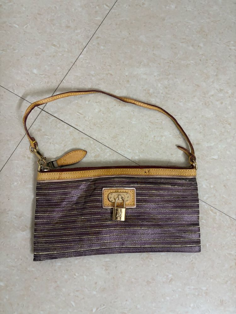 Louis Vuitton LV bagutte bag super rare