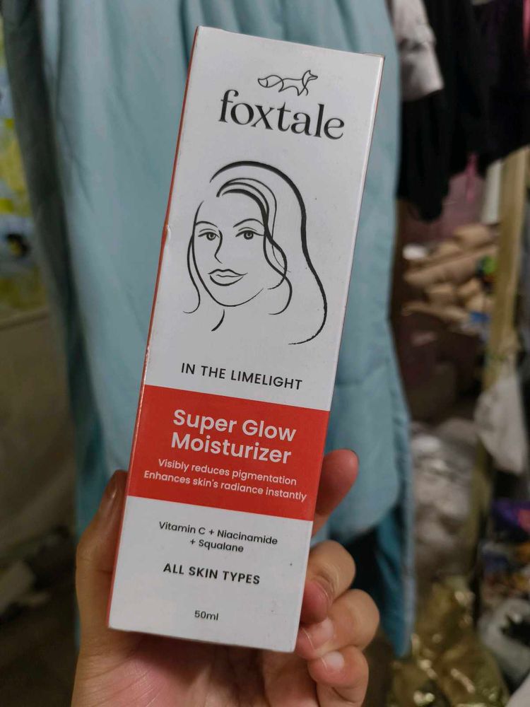 sealed Foxtale Super Glow Moisturizer
