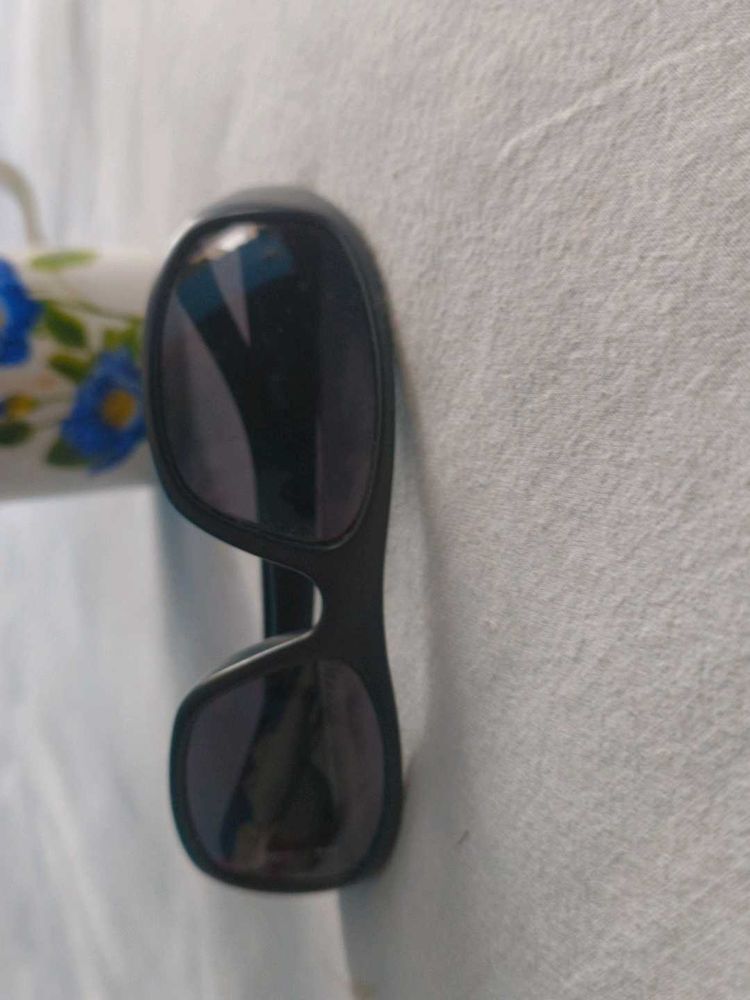 Stylish Black Sunglasses