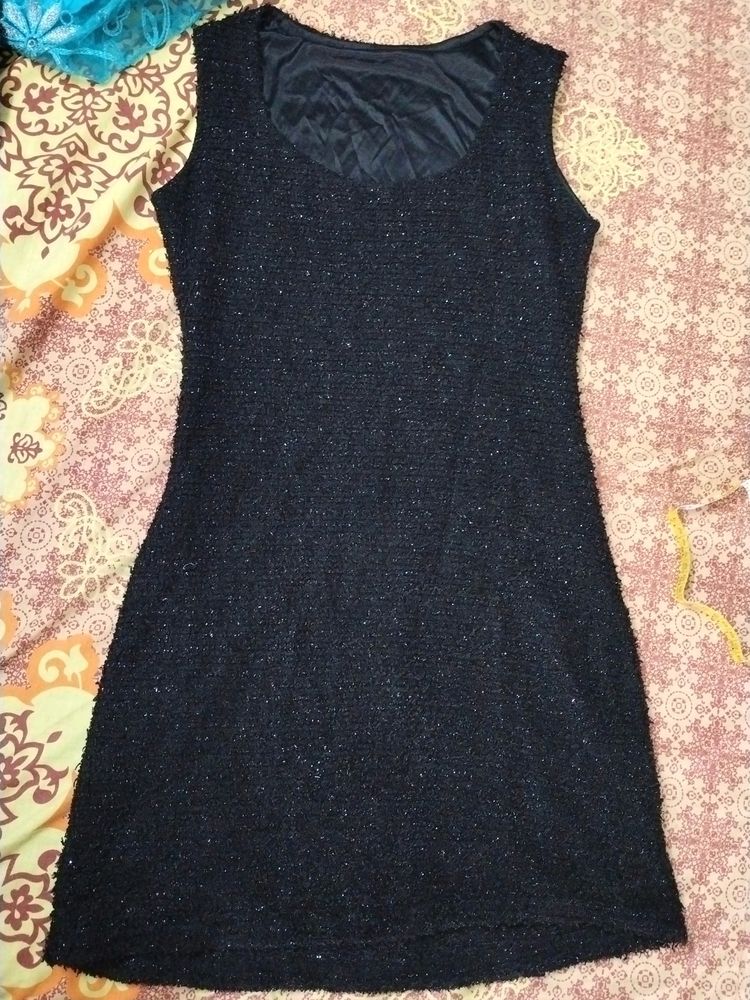 Black Bold Dress Sleeve Less
