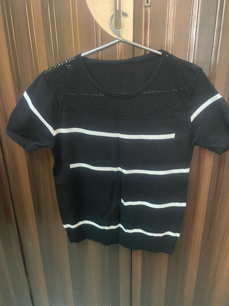 Black &amp; White Striped Short Sleeve Top
