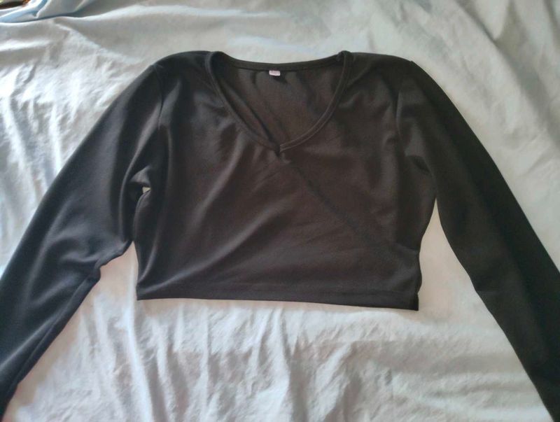 Long Sleeve Crop Top