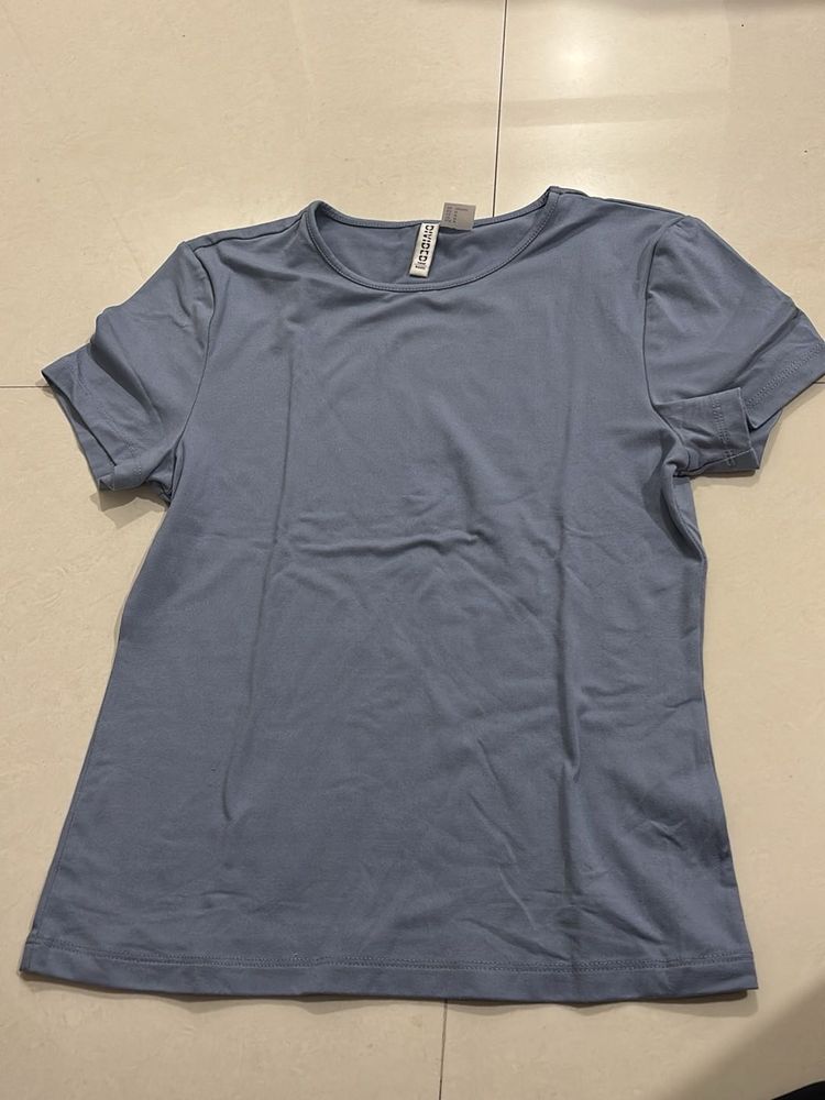 H&amp;M Blue Basic Tee