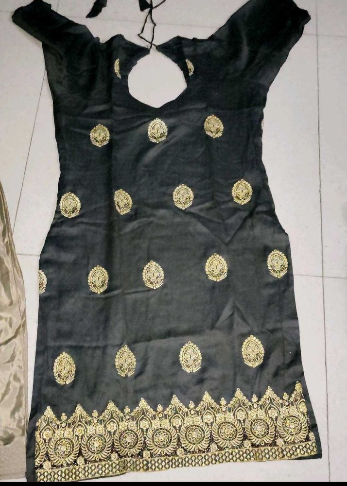 Black Embroidered kurta plazo