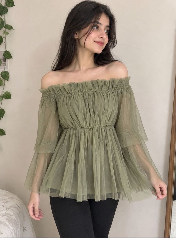 Chic Off-Shoulder Tulle Top