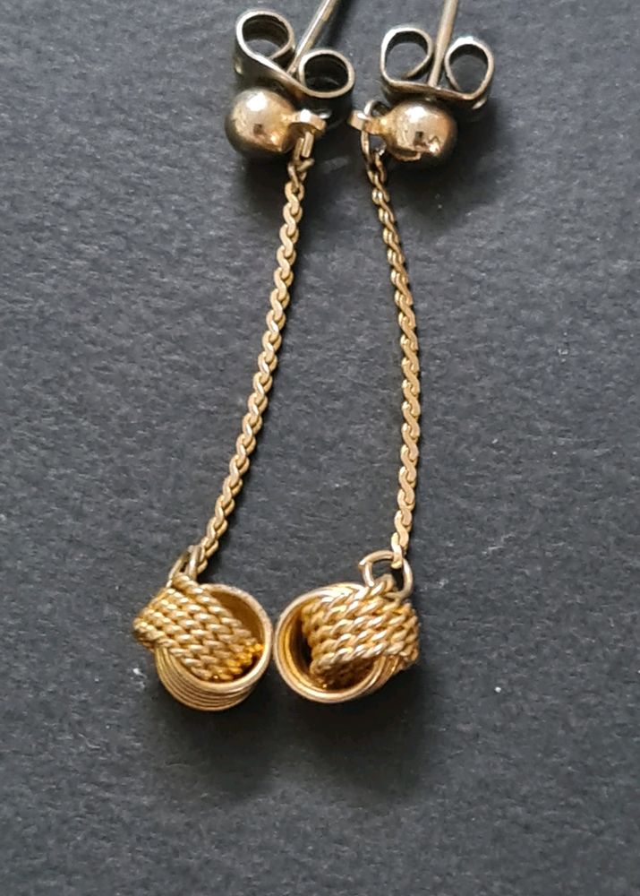 Dazzling Golden Stylish Danglers For Your Ears
