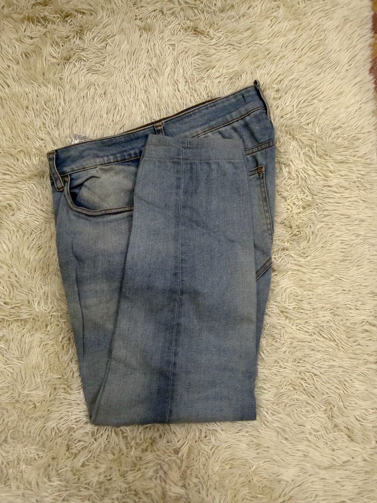Classic Light Wash Denim Jeans