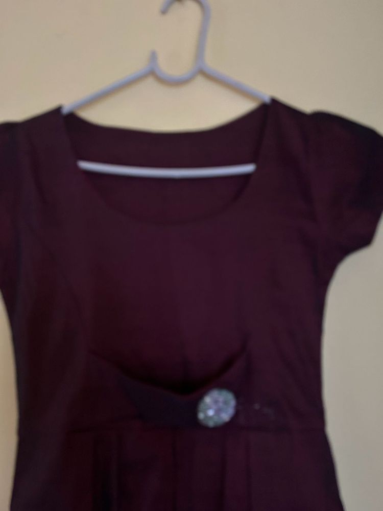 Elegant Burgundy Party Dress