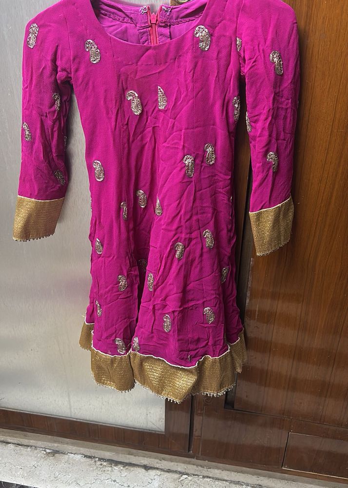 Vibrant Pink Kurta with Gold Embellishments