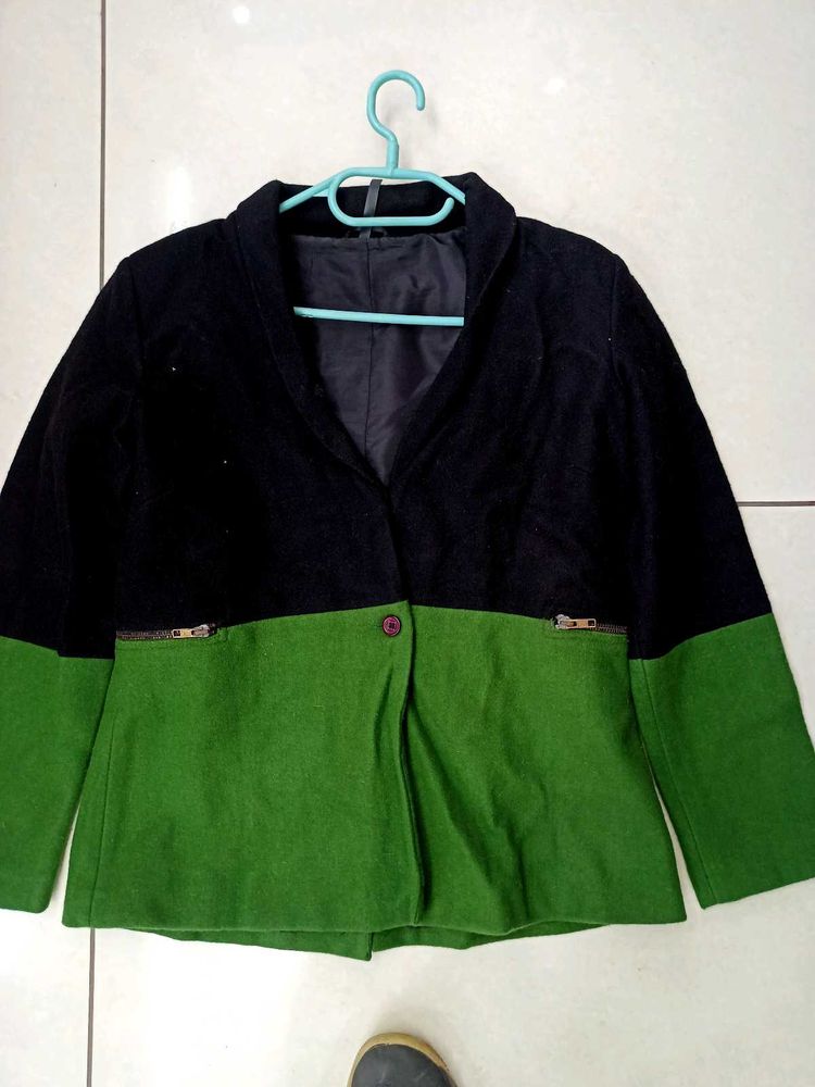 Stylish Two-Tone Blazer Jacket