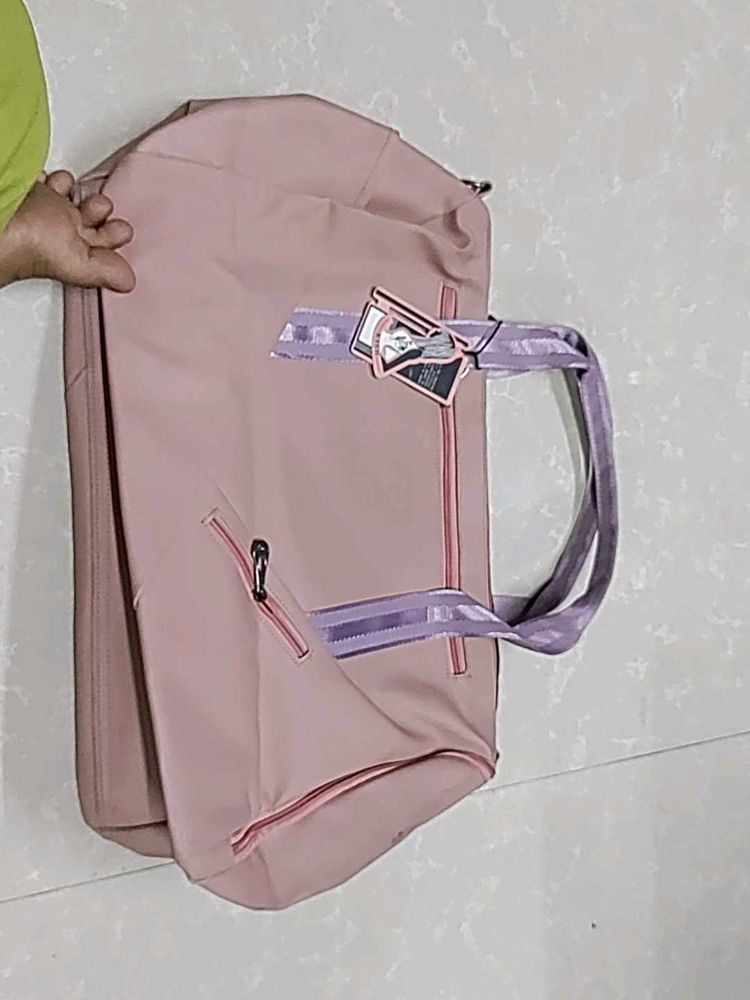 Stylish Pink Duffle Bag for Travel &amp; Gym