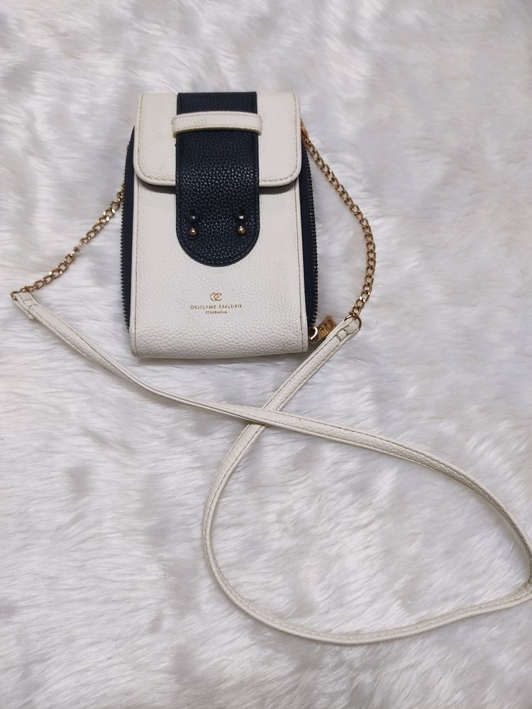 Chic Crossbody Phone Bag