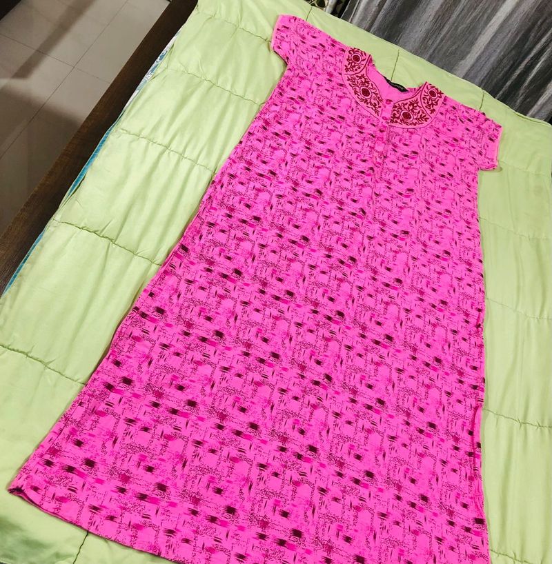 🌸 Vibrant Pink Printed Nightgown 🌸