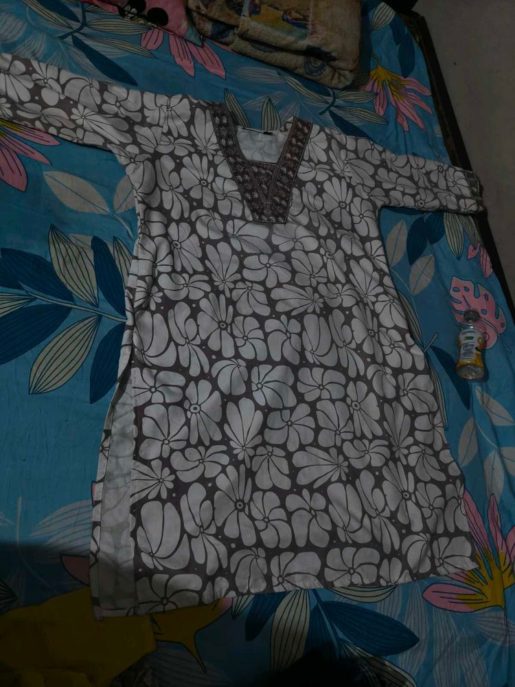 Elegant Floral Print Kurta set
