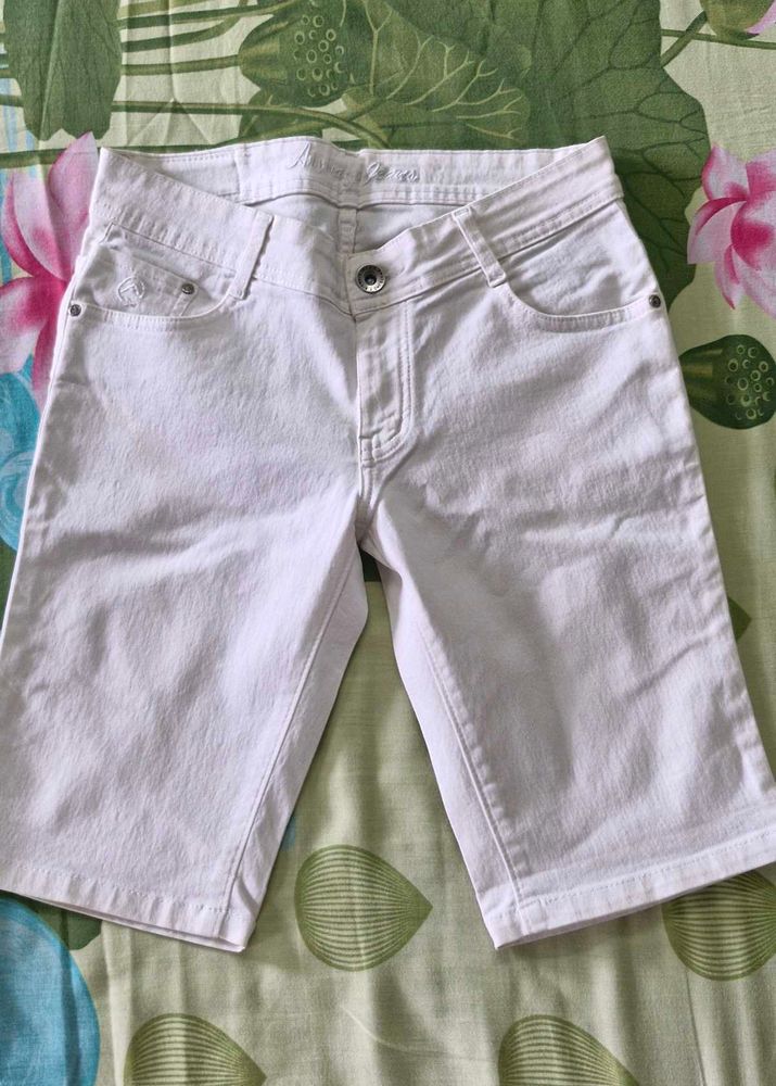 Never used White Denim Capri Jeans