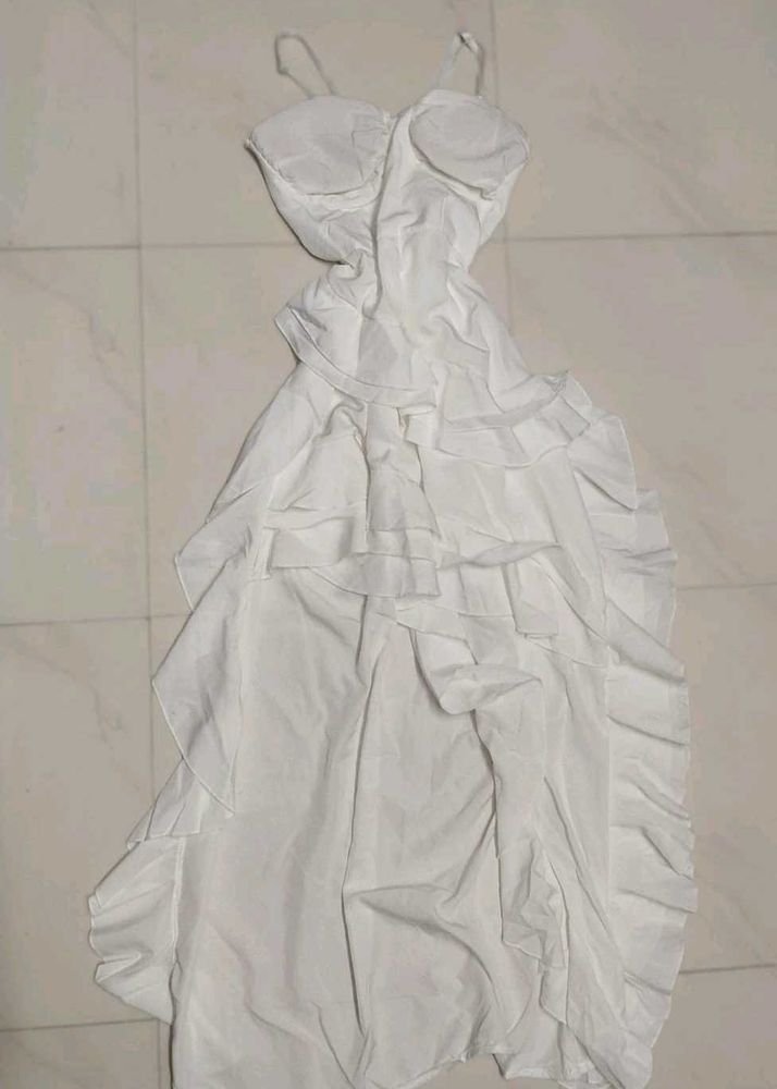 Chic White Ruffled Maxi Dress