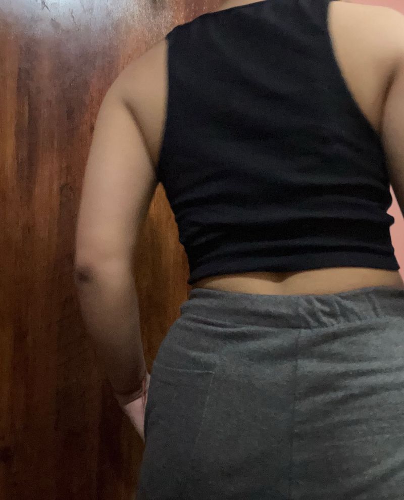 black crop top