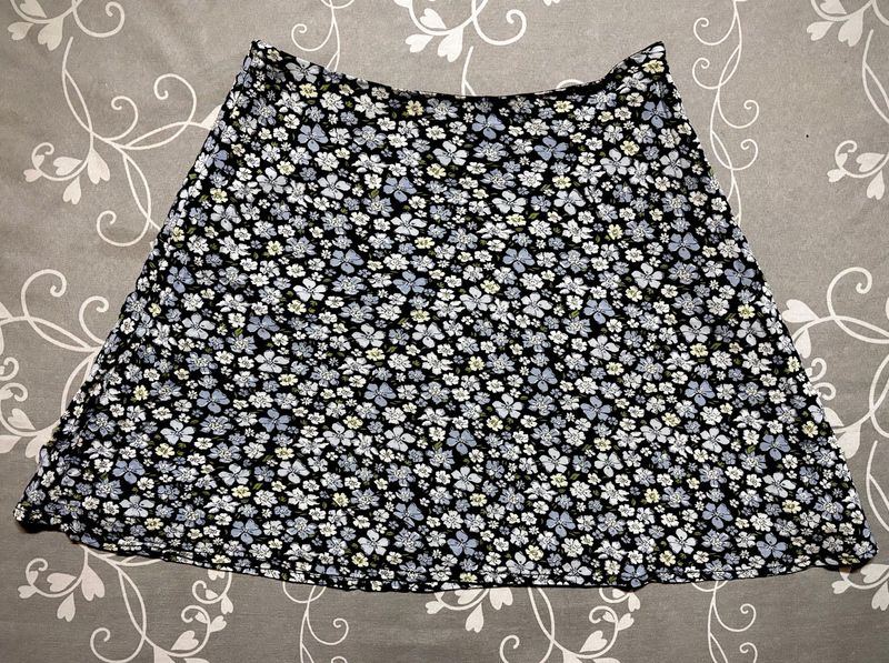H&amp;M Floral Mini Skirt