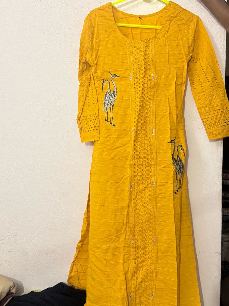 Yellow Kurta with Crane Embroidery