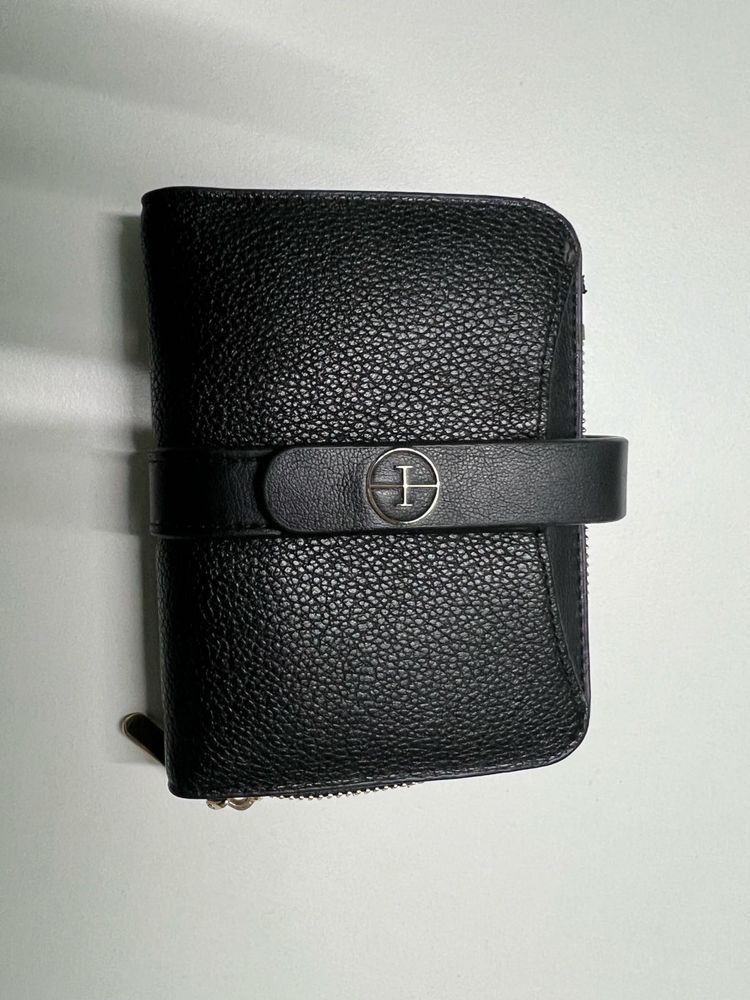 Stylish Black Leather Wallet