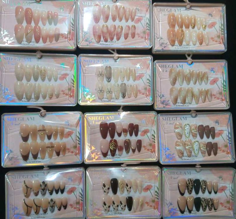 at 200 press on nail