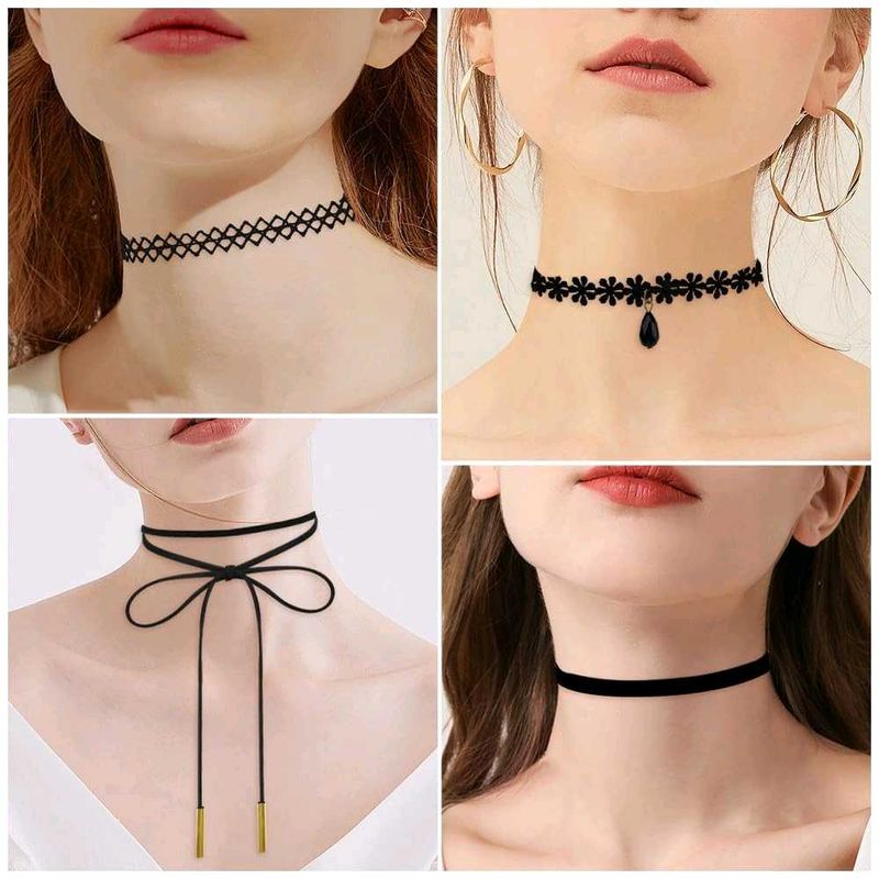 2 Chokers With One Freebie