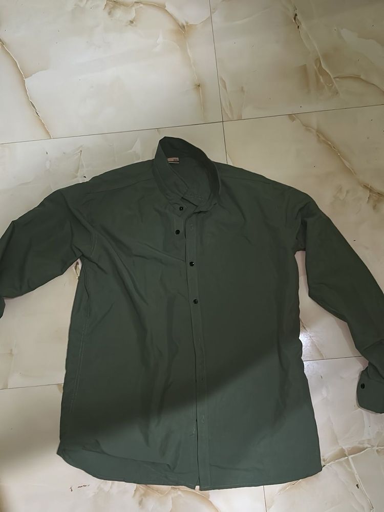 Men's Classic Olive Green Shirt linen